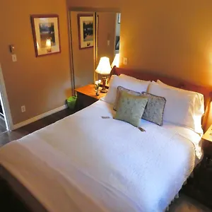 https://belle-neige-suites-whistler.hotels-of-whistler.com
